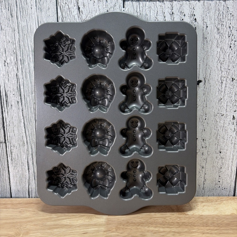NORDIC WARE Holiday Teacakes Cakelet Pan Mold 3 Cup Non-stick USA New Unused